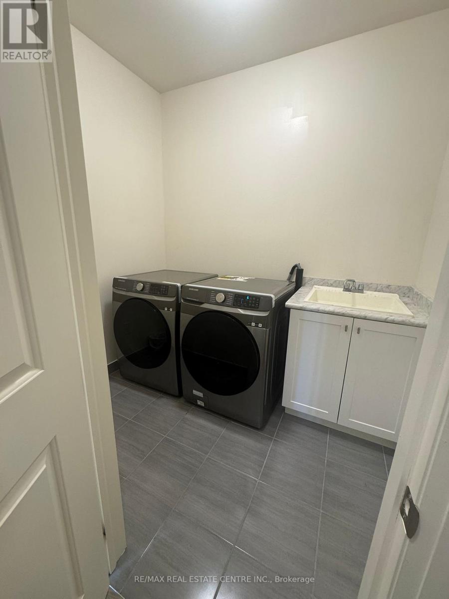 8 Unwind Crescent, Brampton, Ontario  L6X 0B3 - Photo 30 - W12444654