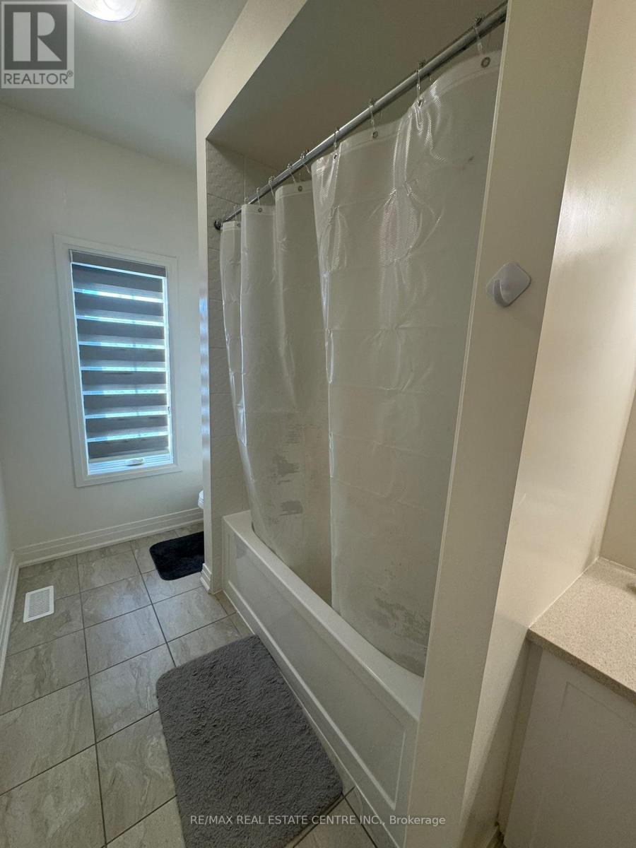 8 Unwind Crescent, Brampton, Ontario  L6X 0B3 - Photo 35 - W12444654