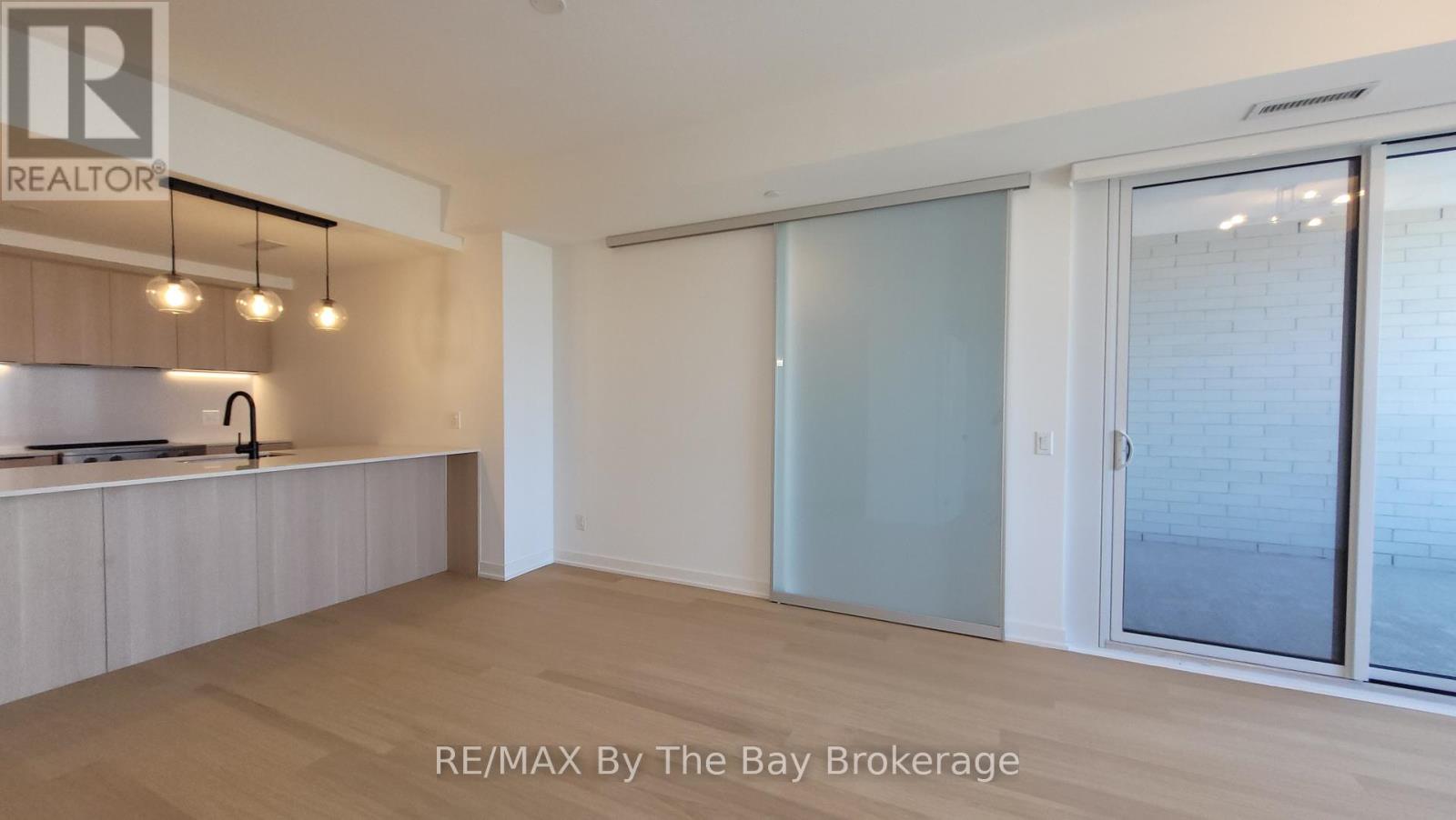502 - 31 Huron Street, Collingwood, Ontario  L9Y 5T7 - Photo 8 - S12445514