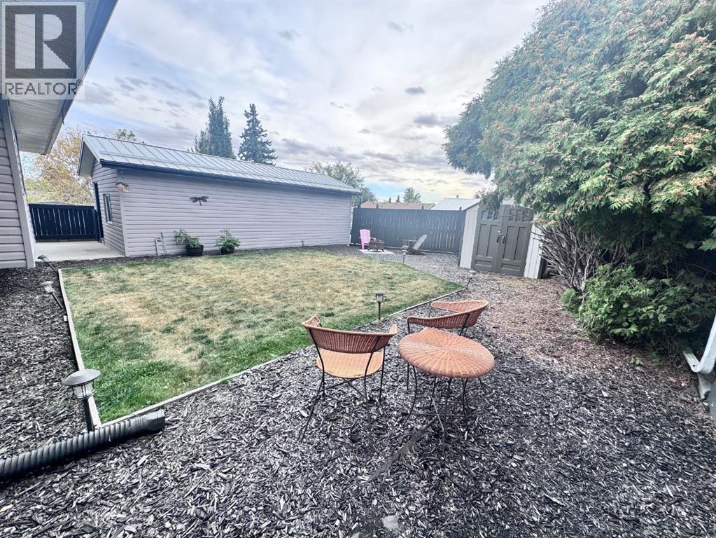 18 Oreston Close, Red Deer, Alberta  T4N 5A2 - Photo 4 - A2260839