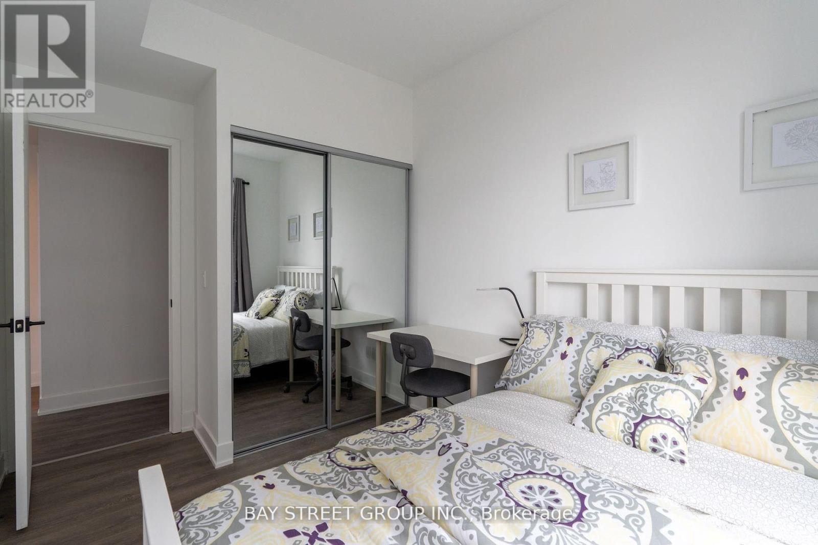 620 - 2485 Taunton Road W, Oakville, Ontario  L6H 3R8 - Photo 10 - W12445497