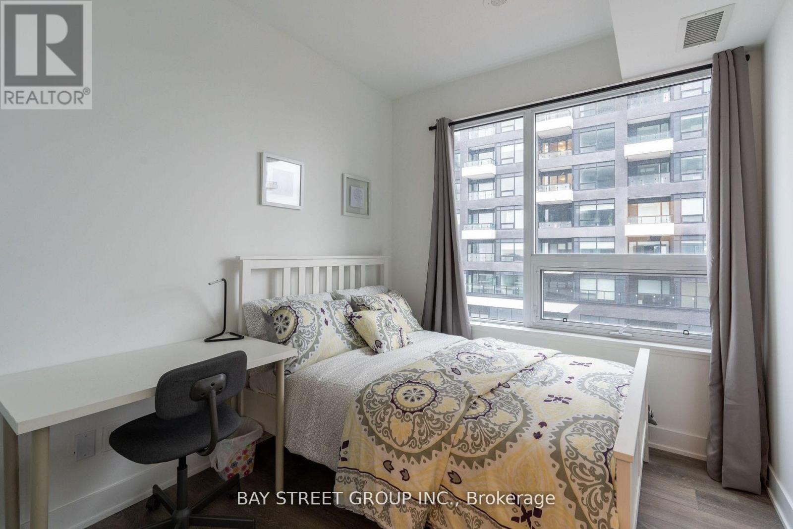 620 - 2485 Taunton Road W, Oakville, Ontario  L6H 3R8 - Photo 11 - W12445497