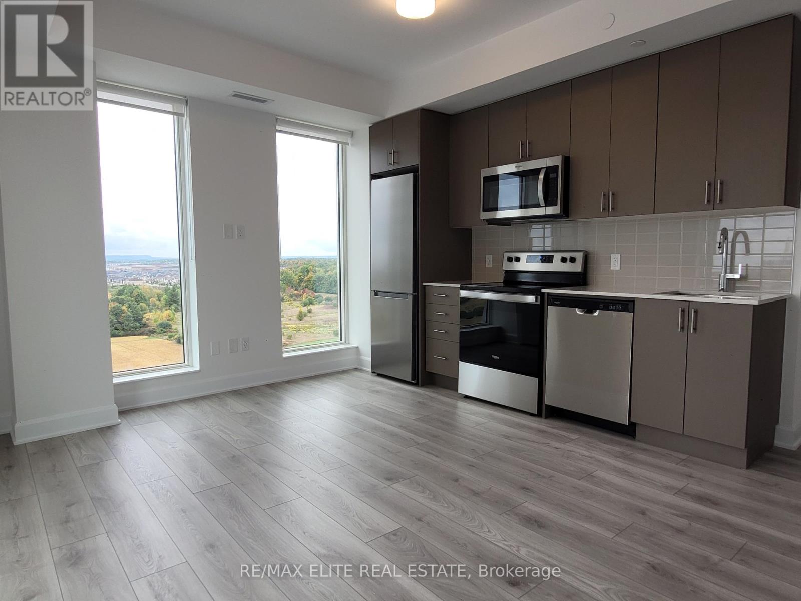 1104 - 3240 William Coltson Avenue, Oakville, Ontario  L6H 8C8 - Photo 2 - W12445500