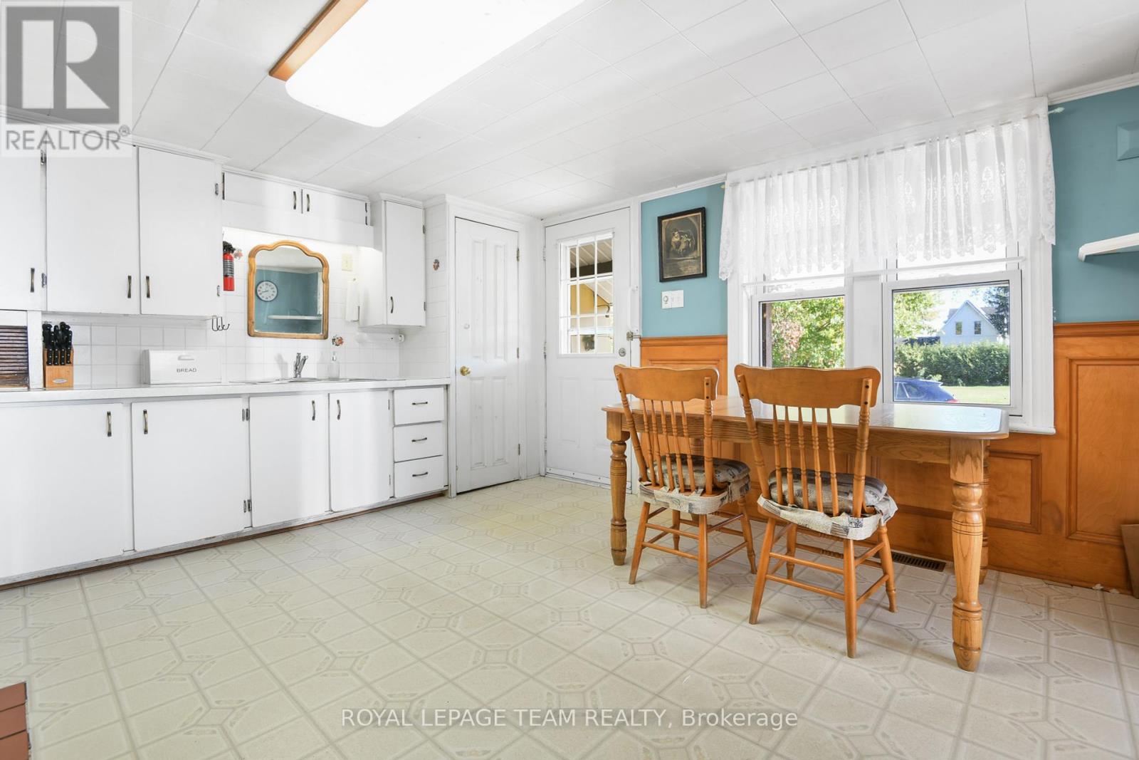 2692 Dunrobin Road, Ottawa, Ontario  K0A 1T0 - Photo 28 - X12445504