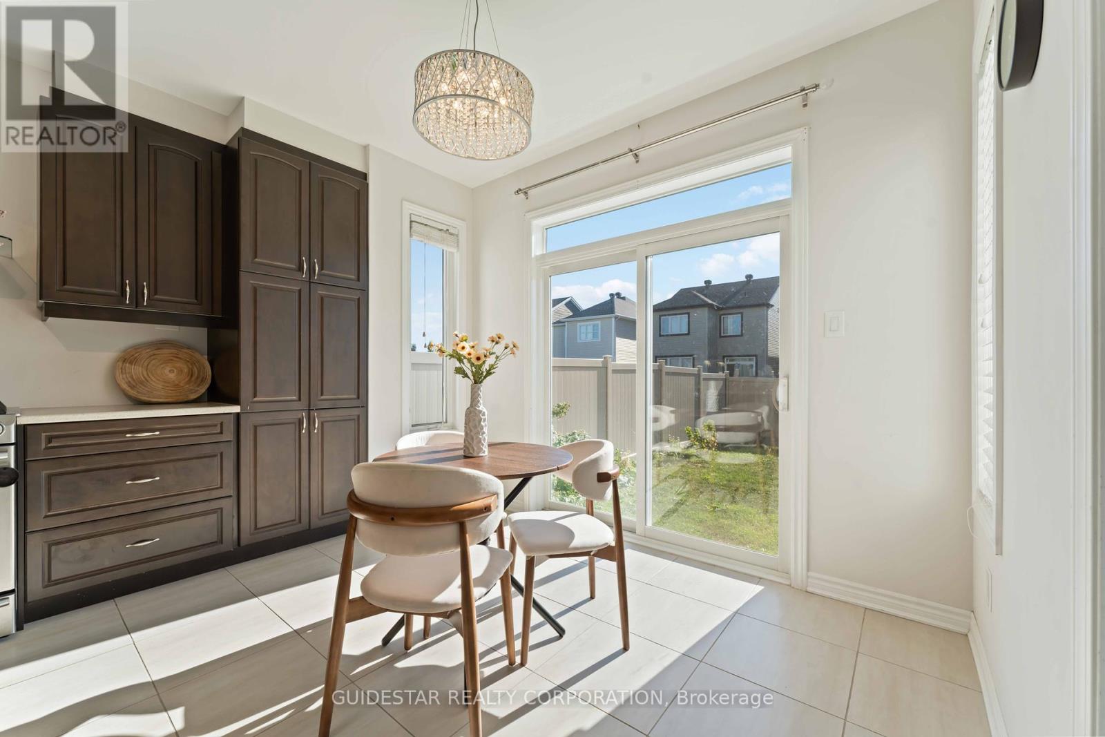 20 Oxalis Crescent, Ottawa, Ontario  K2V 0J6 - Photo 11 - X12445505