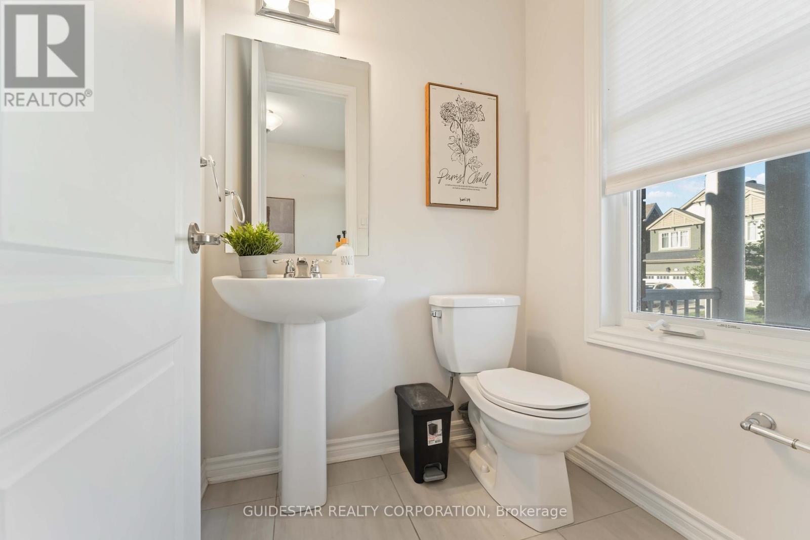 20 Oxalis Crescent, Ottawa, Ontario  K2V 0J6 - Photo 13 - X12445505