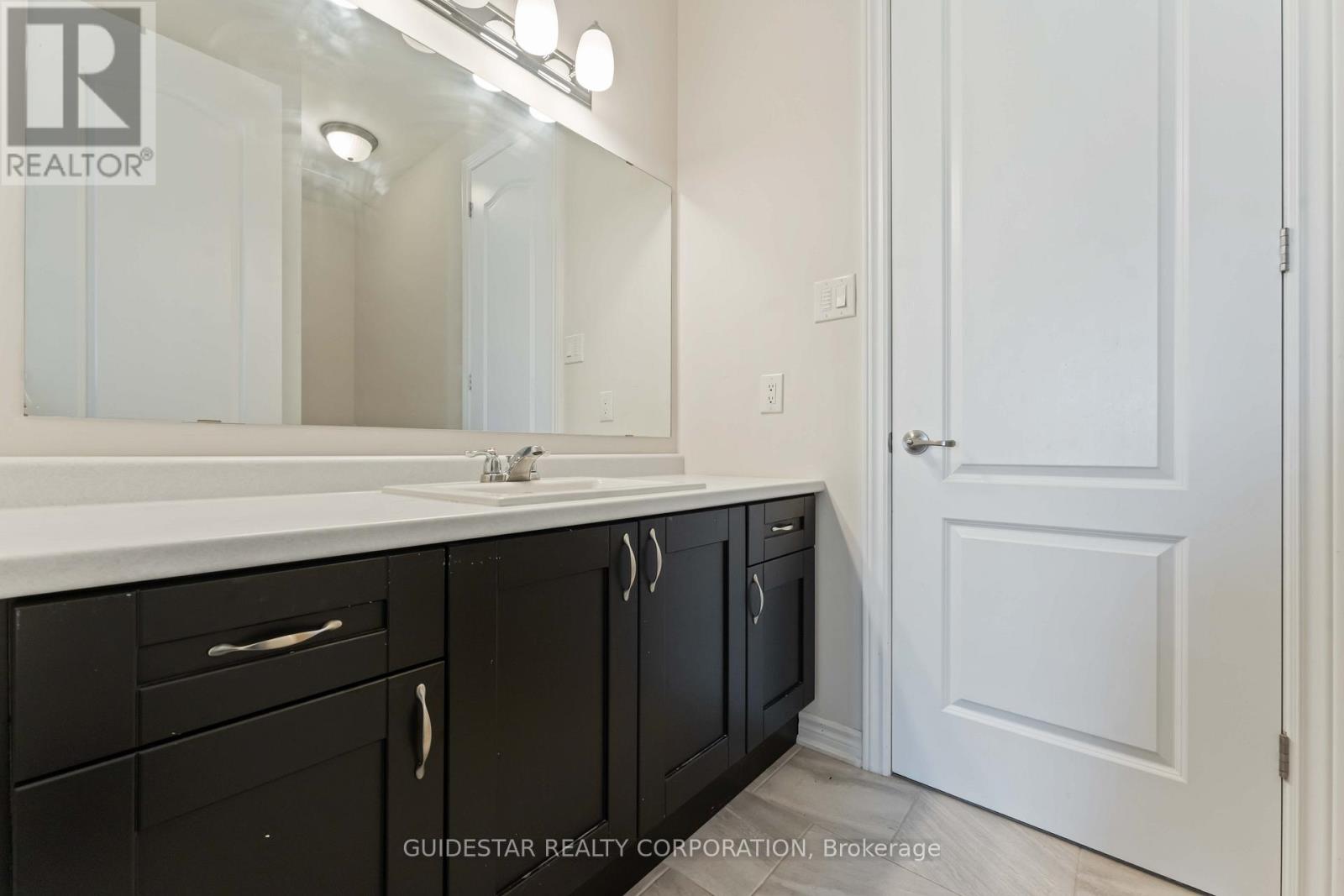 20 Oxalis Crescent, Ottawa, Ontario  K2V 0J6 - Photo 25 - X12445505