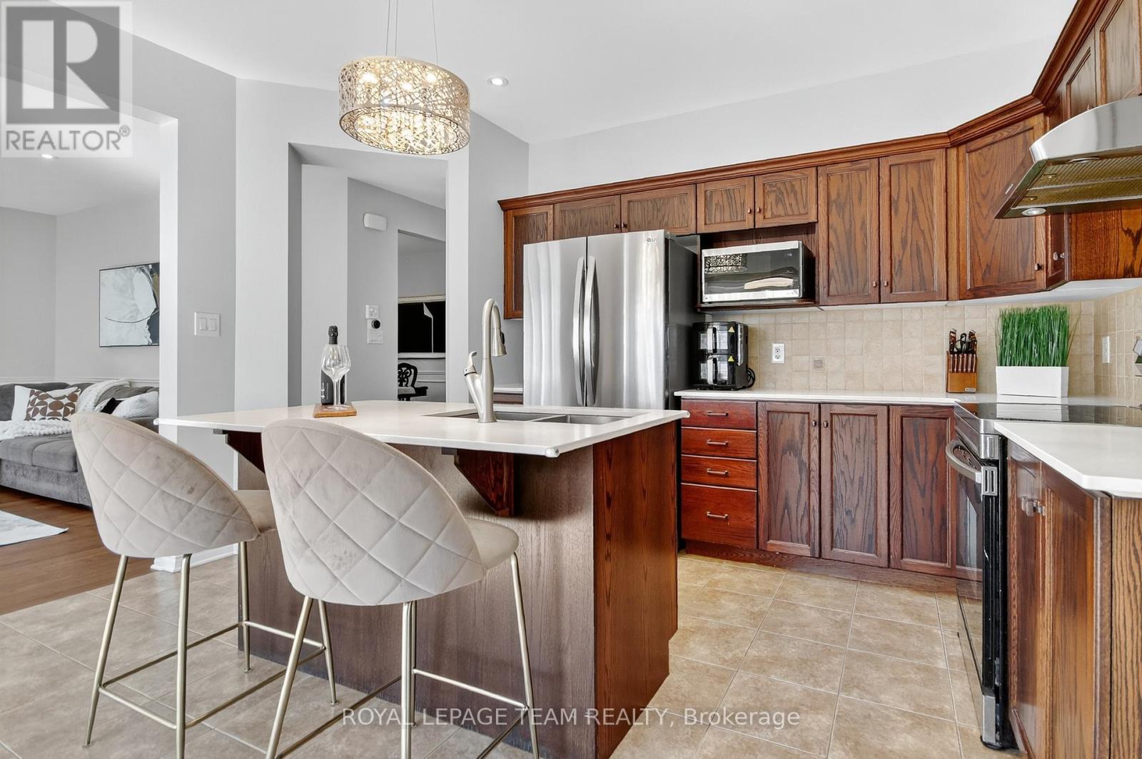 347 Tucana Way, Ottawa, Ontario  K2J 0Z8 - Photo 16 - X12445506
