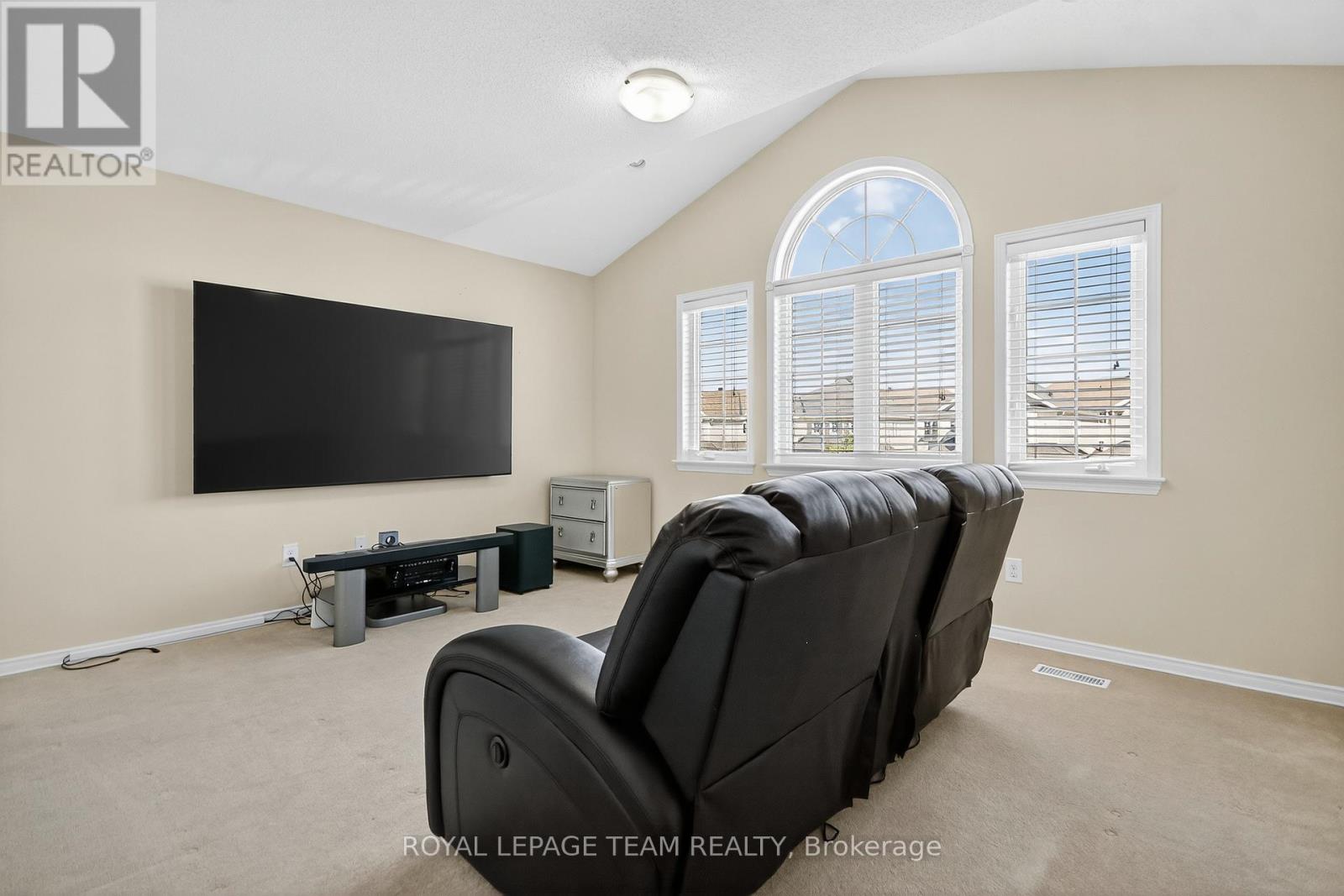 347 Tucana Way, Ottawa, Ontario  K2J 0Z8 - Photo 38 - X12445506