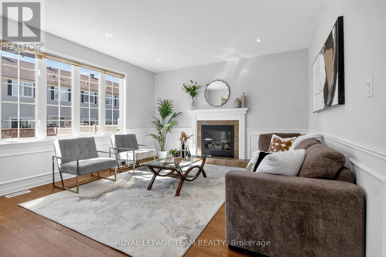347 Tucana Way, Ottawa, Ontario  K2J 0Z8 - Photo 9 - X12445506