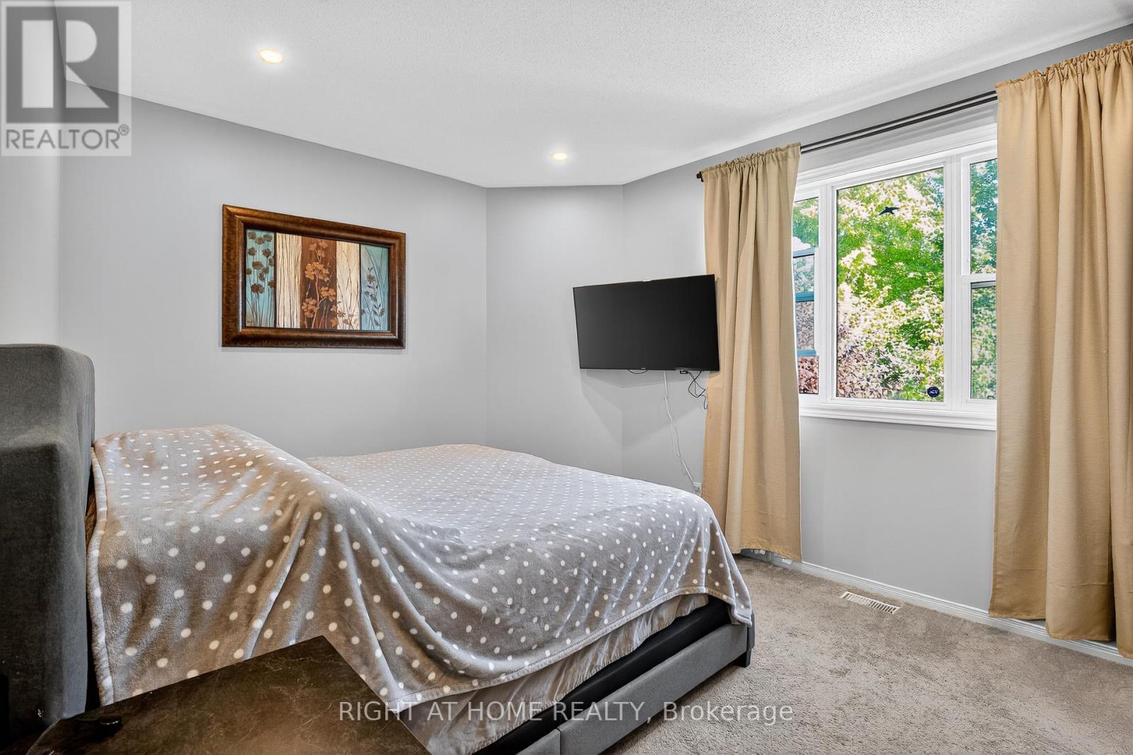 11 Oriska Way, Ottawa, Ontario  K2J 4N7 - Photo 18 - X12445515