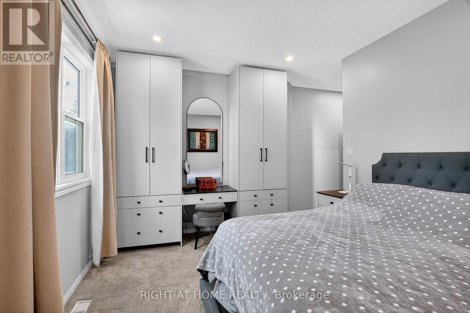 11 Oriska Way, Ottawa, Ontario  K2J 4N7 - Photo 19 - X12445515
