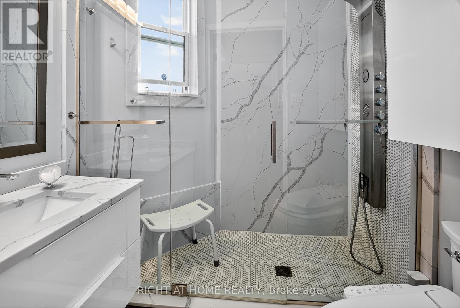 11 Oriska Way, Ottawa, Ontario  K2J 4N7 - Photo 20 - X12445515