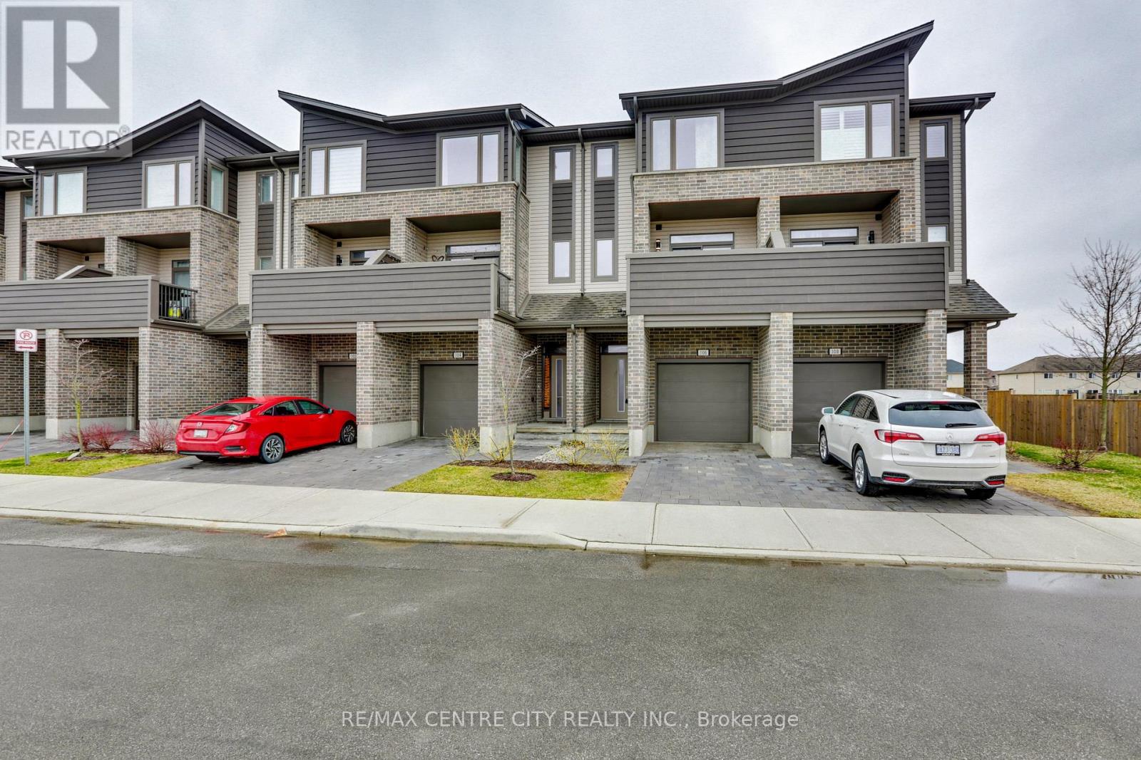 106 - 2070 Meadowgate Boulevard, London South, Ontario  N6M 1C6 - Photo 2 - X12256305