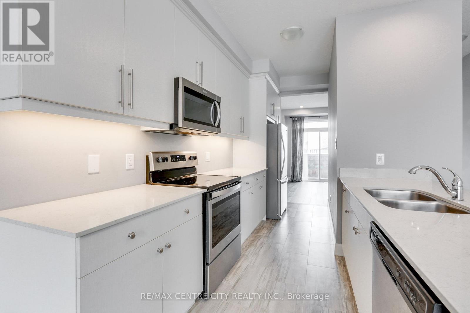 106 - 2070 Meadowgate Boulevard, London South, Ontario  N6M 1C6 - Photo 21 - X12256305