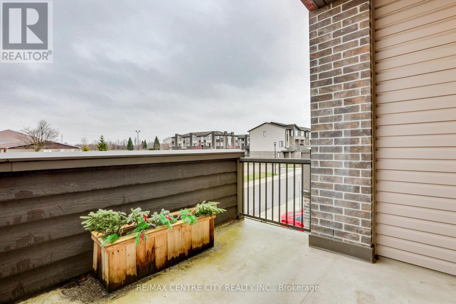 106 - 2070 Meadowgate Boulevard, London South, Ontario  N6M 1C6 - Photo 29 - X12256305