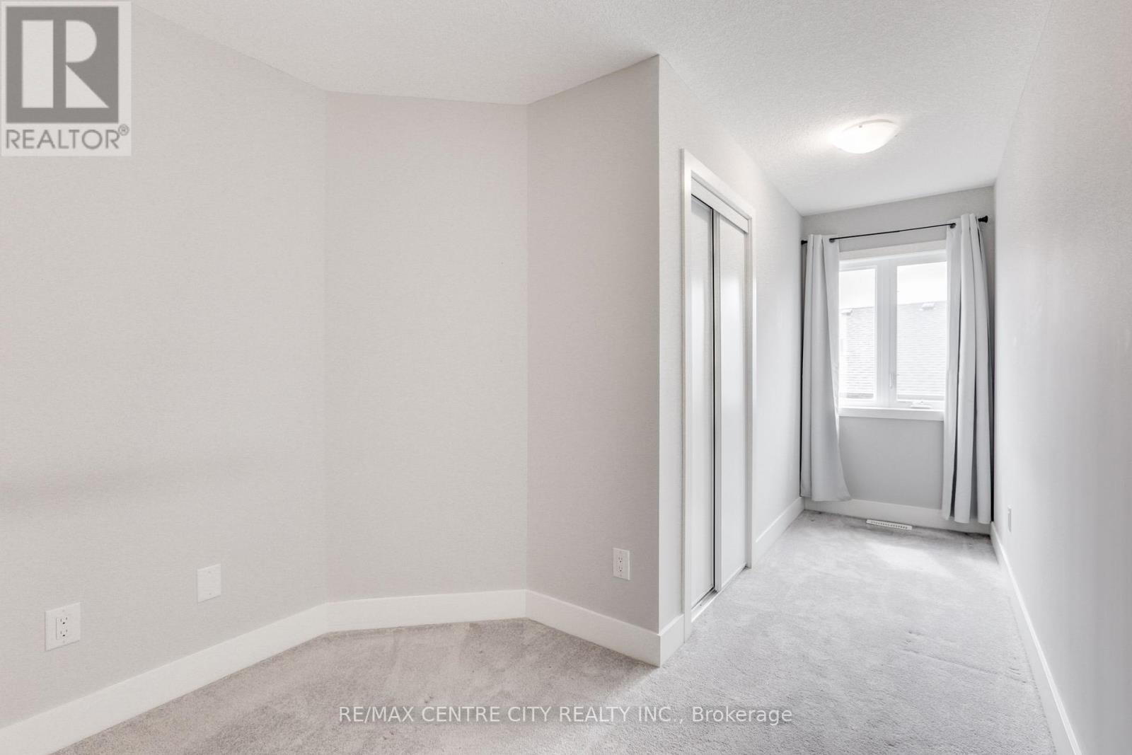 106 - 2070 Meadowgate Boulevard, London South, Ontario  N6M 1C6 - Photo 36 - X12256305