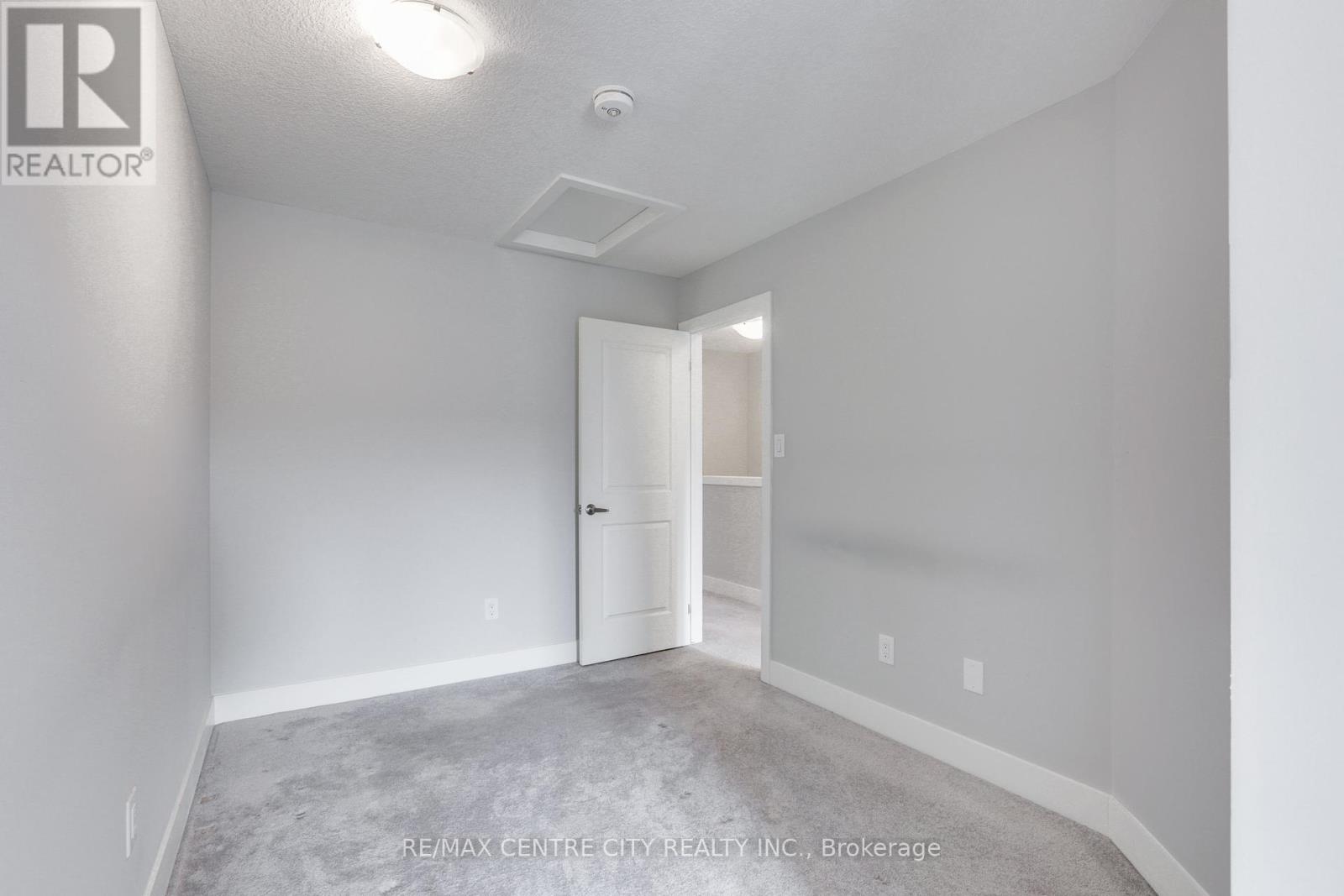 106 - 2070 Meadowgate Boulevard, London South, Ontario  N6M 1C6 - Photo 37 - X12256305