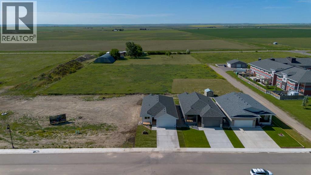 62 E 300 S, Raymond, Alberta  T0K 2S0 - Photo 32 - A2232559
