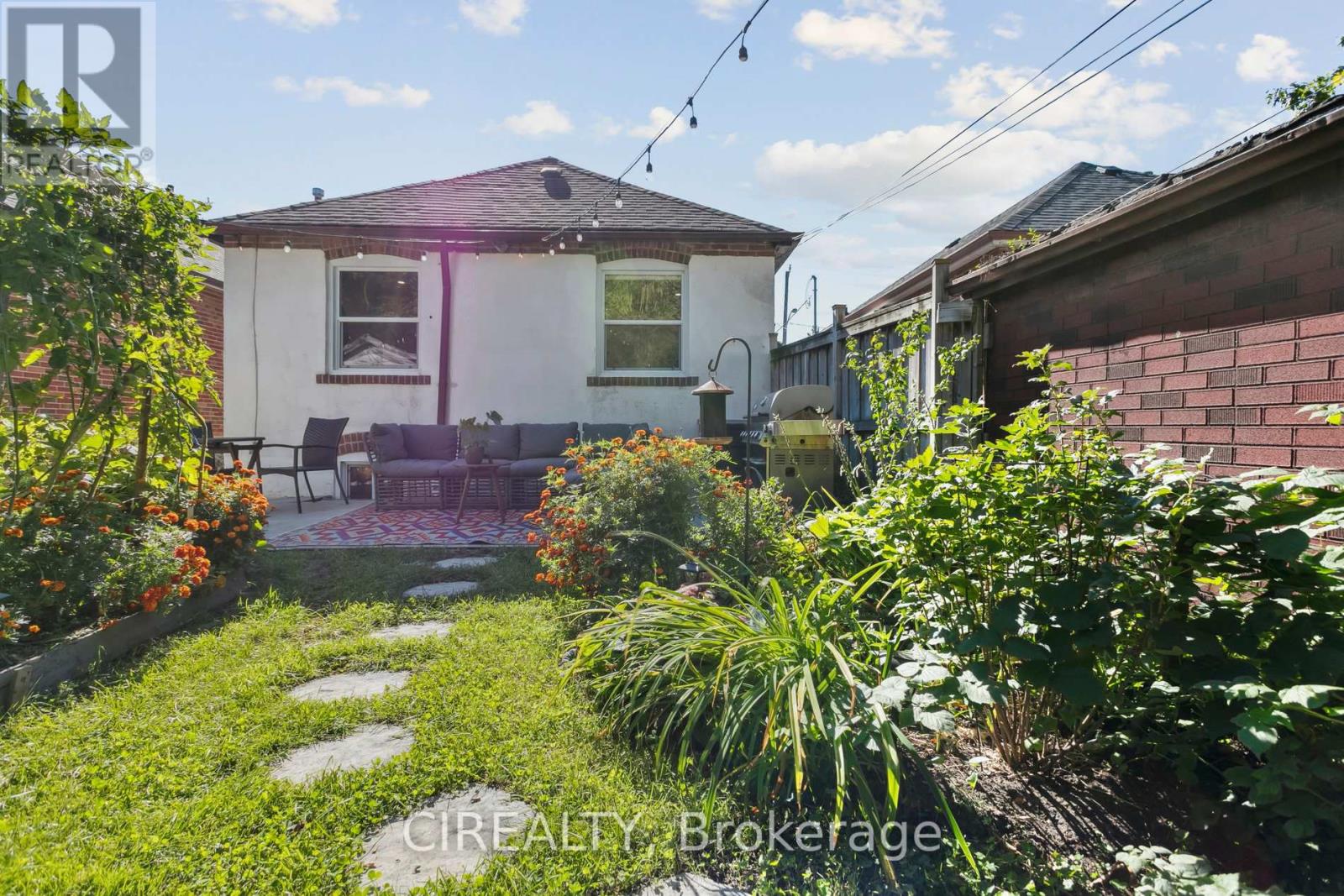 140 Ellins Avenue, Toronto, Ontario  M6N 2B1 - Photo 28 - W12433629