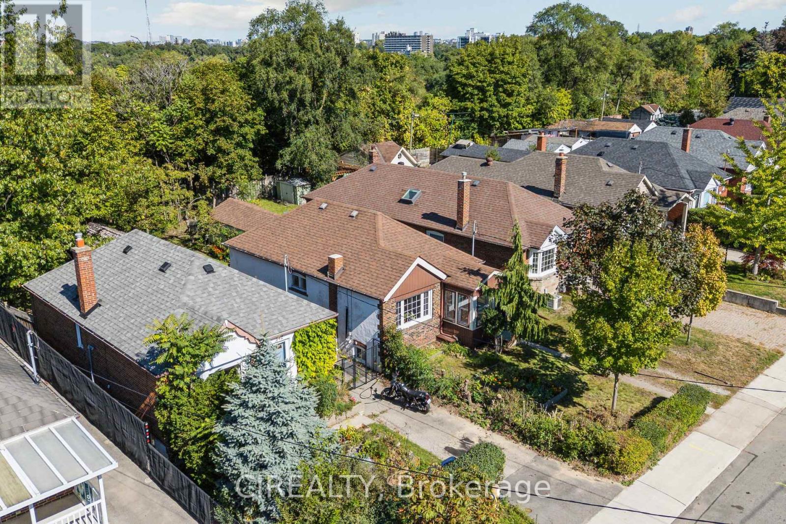 140 Ellins Avenue, Toronto, Ontario  M6N 2B1 - Photo 30 - W12433629