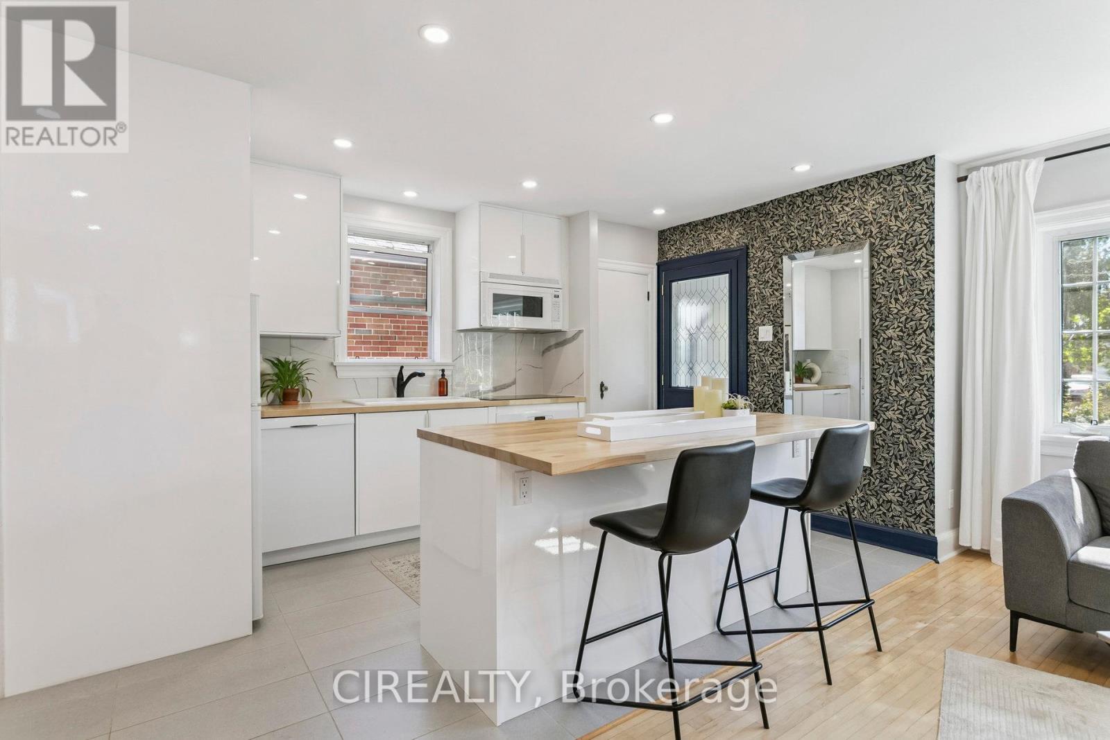 140 Ellins Avenue, Toronto, Ontario  M6N 2B1 - Photo 8 - W12433629