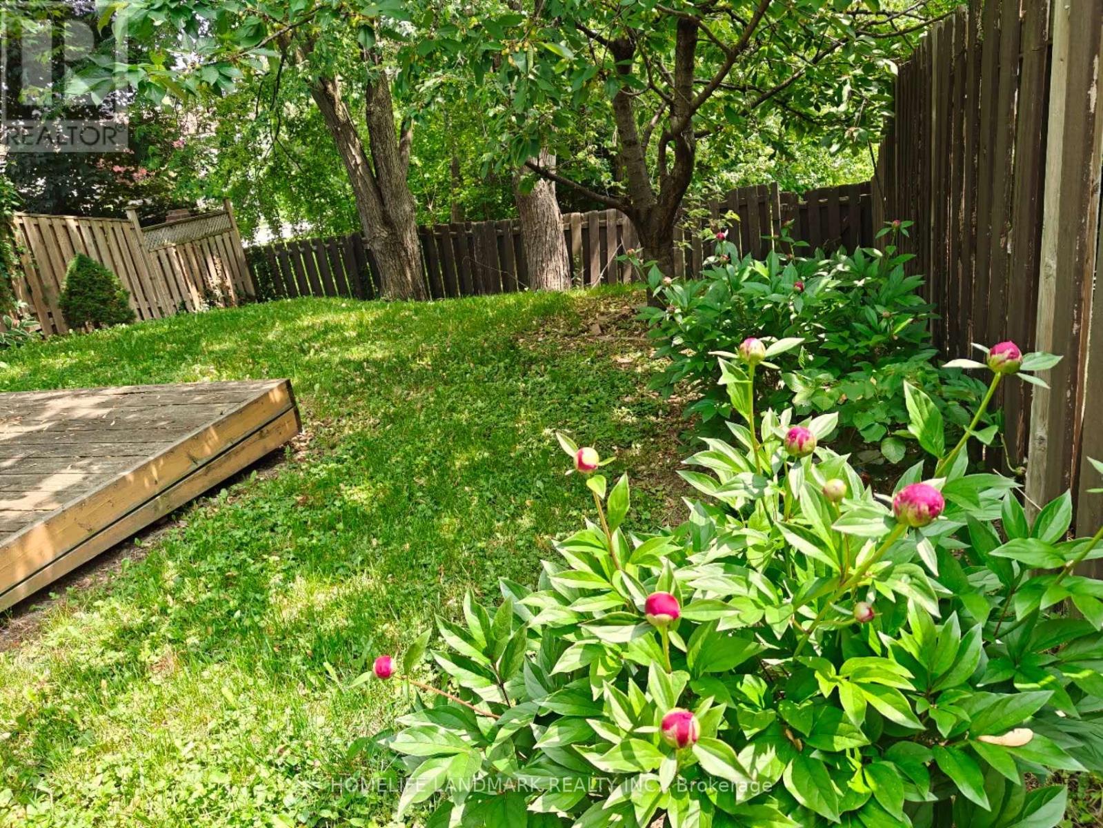 6929 Bilbao Lane, Mississauga, Ontario  L5N 1R2 - Photo 15 - W12445512
