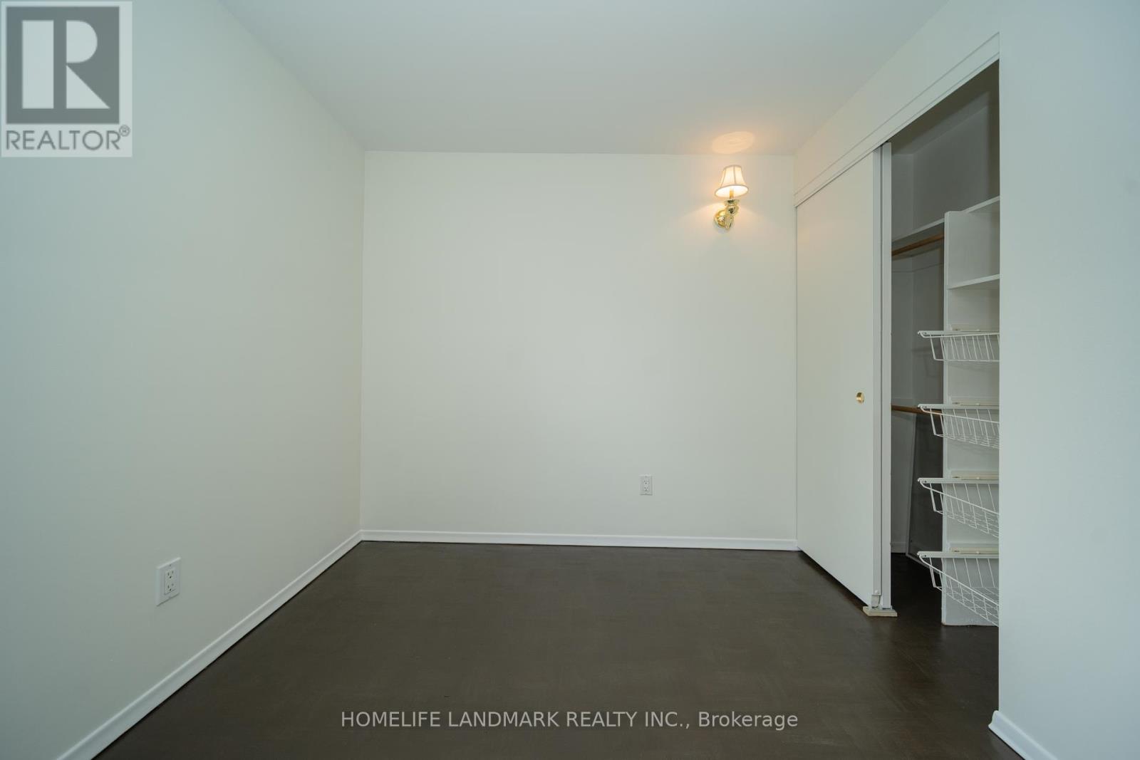 6929 Bilbao Lane, Mississauga, Ontario  L5N 1R2 - Photo 20 - W12445512