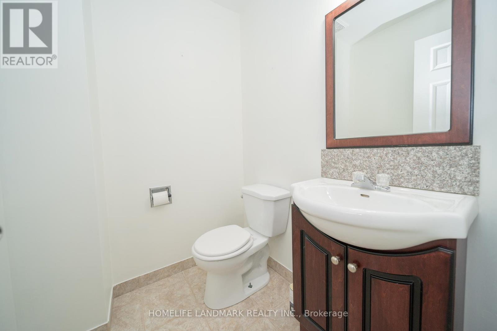 6929 Bilbao Lane, Mississauga, Ontario  L5N 1R2 - Photo 22 - W12445512