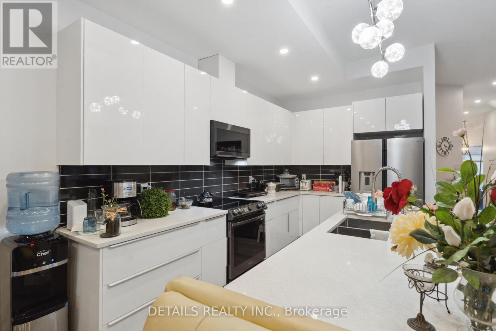 A - 137 Duford Street, Ottawa, Ontario  K1L 6Z5 - Photo 13 - X12445521
