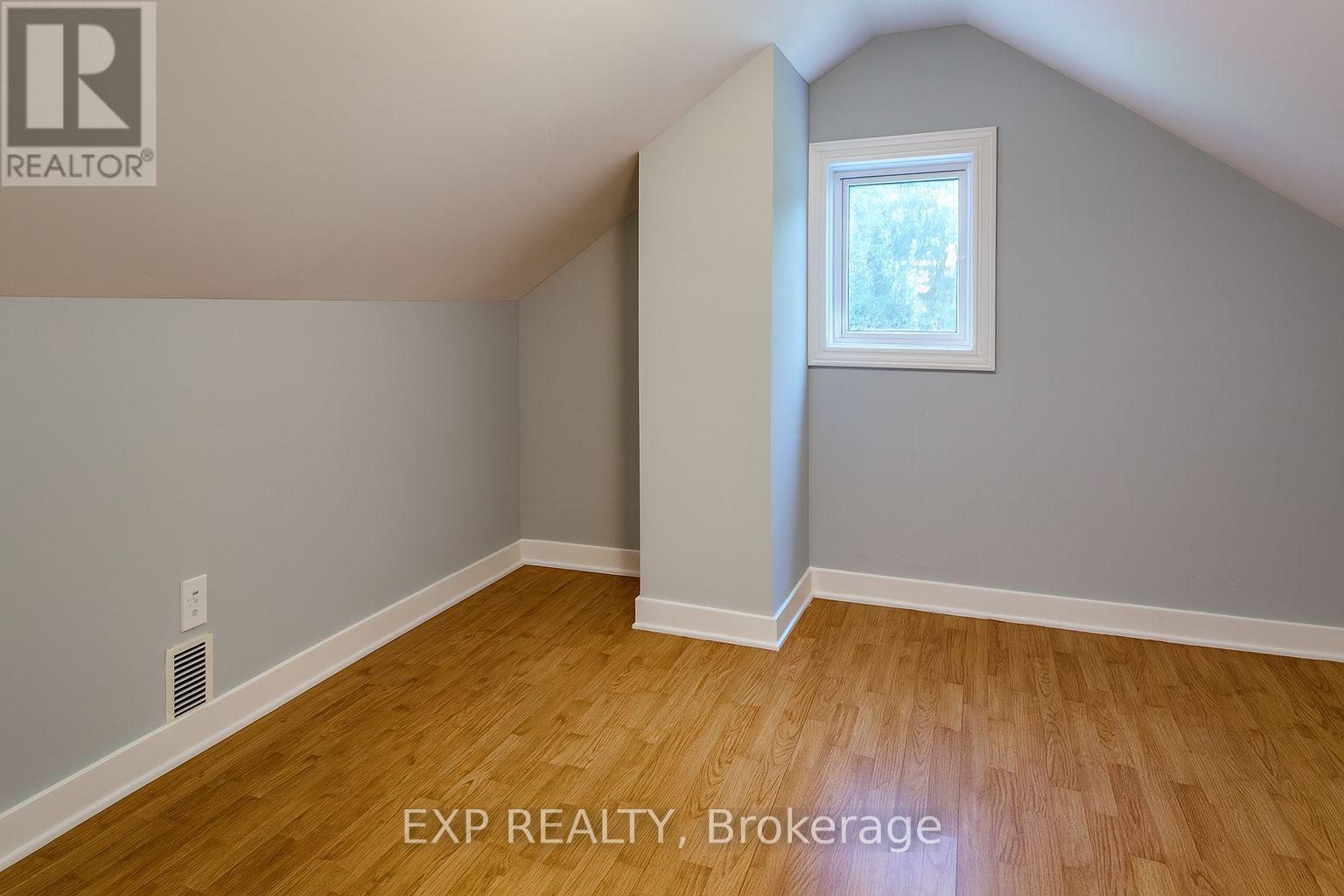20 Marmora Street, St. Catharines, Ontario  L2P 3C1 - Photo 11 - X12445523
