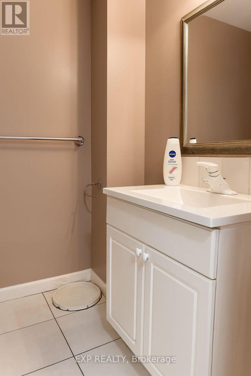 20 Marmora Street, St. Catharines, Ontario  L2P 3C1 - Photo 14 - X12445523