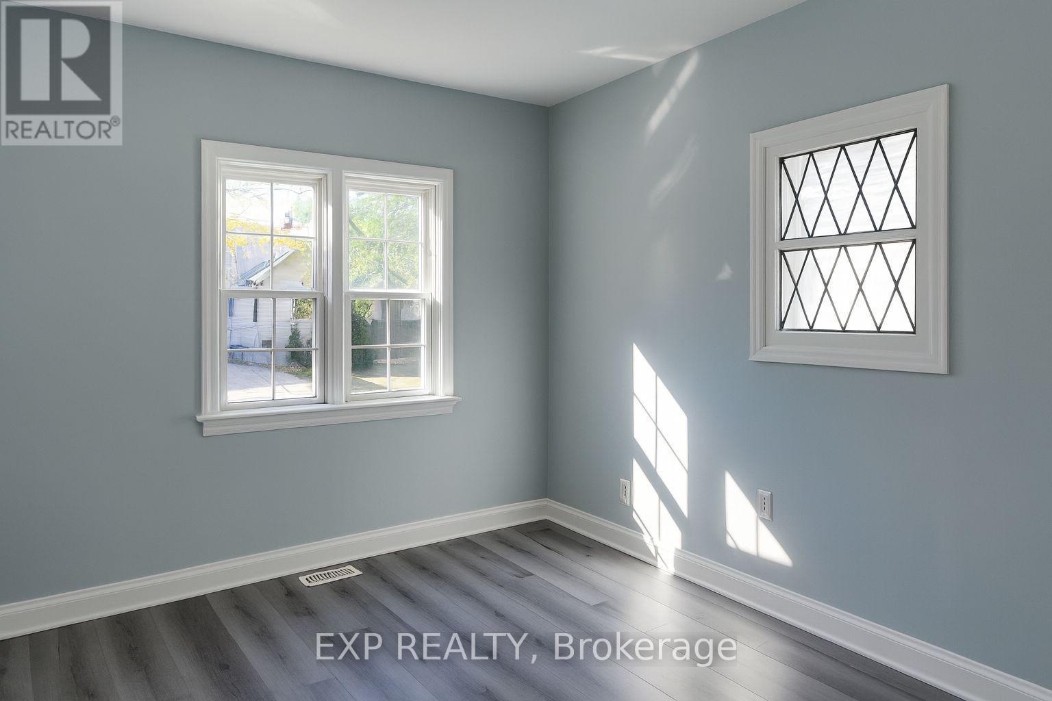 20 Marmora Street, St. Catharines, Ontario  L2P 3C1 - Photo 9 - X12445523