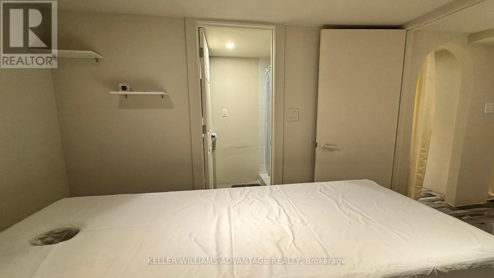1647 Eglinton Avenue W, Toronto (Oakwood Village), Ontario  M6E 2H1 - Photo 12 - C12445519
