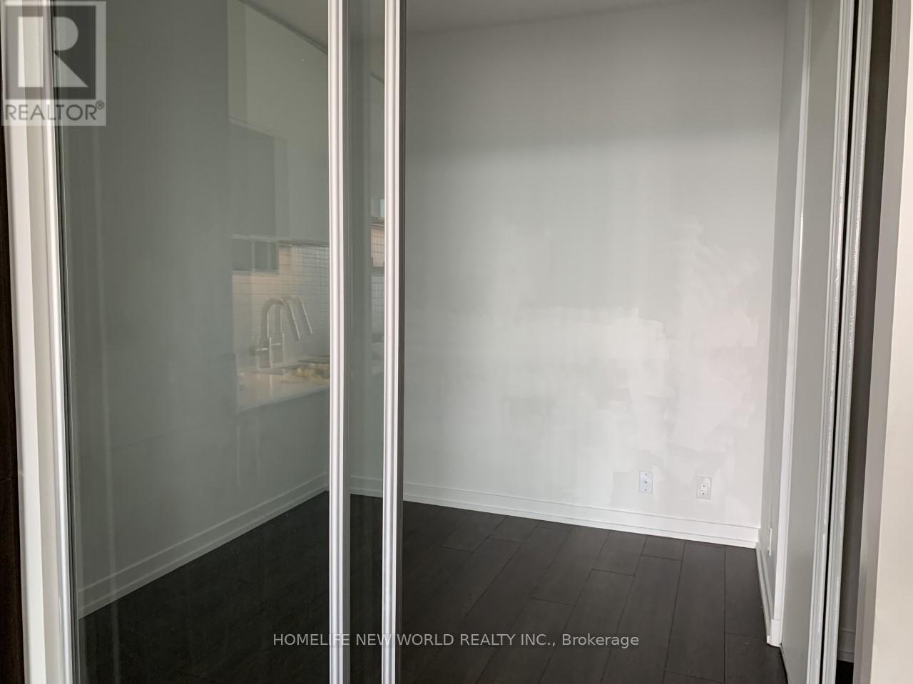 4605 - 5 Buttermill Avenue, Vaughan, Ontario  L4K 0J5 - Photo 10 - N12445061