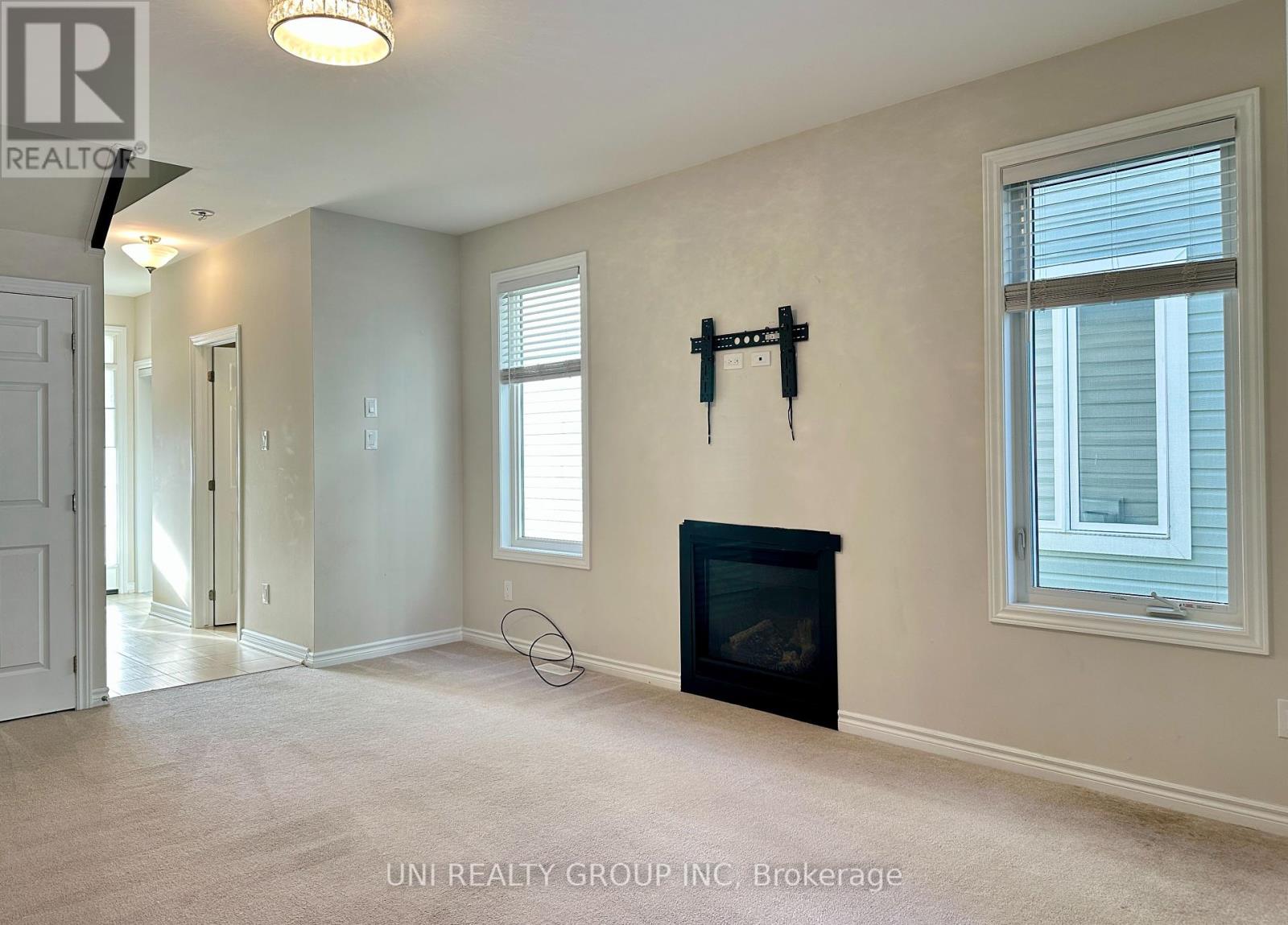 514 Honeylocust Avenue, Ottawa, Ontario  K2V 0K9 - Photo 12 - X12445528