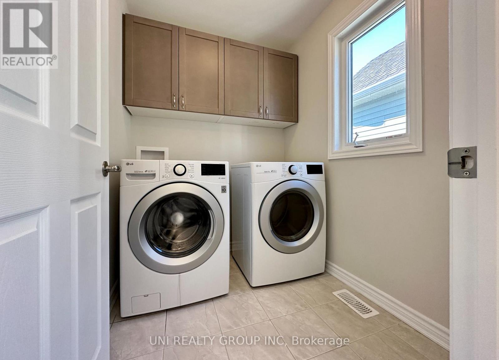 514 Honeylocust Avenue, Ottawa, Ontario  K2V 0K9 - Photo 22 - X12445528