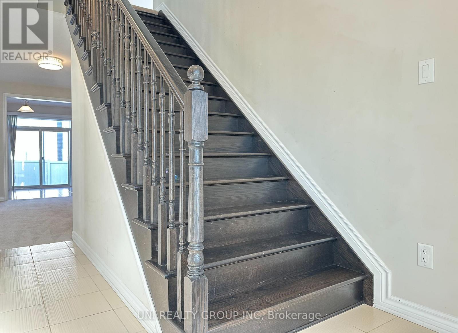 514 Honeylocust Avenue, Ottawa, Ontario  K2V 0K9 - Photo 5 - X12445528