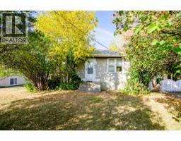 5626 42 Street West Park