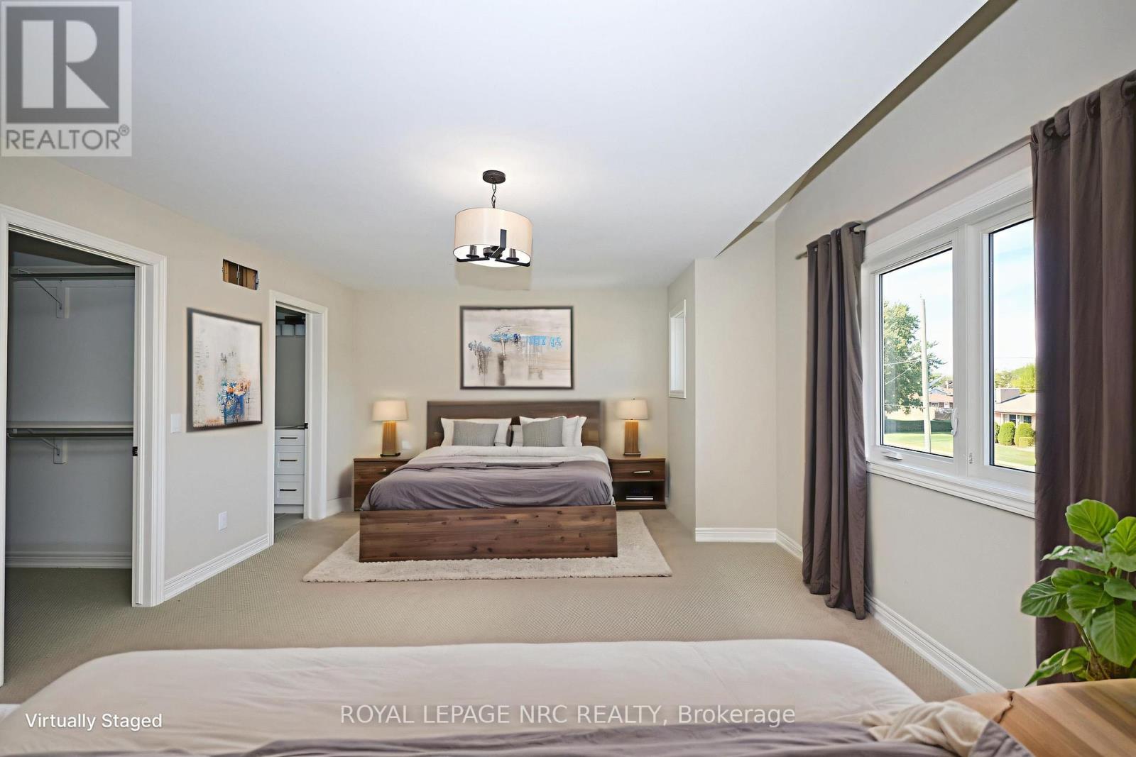 6672 Hawkins Street, Niagara Falls, Ontario  L2G 3B7 - Photo 13 - X12445534