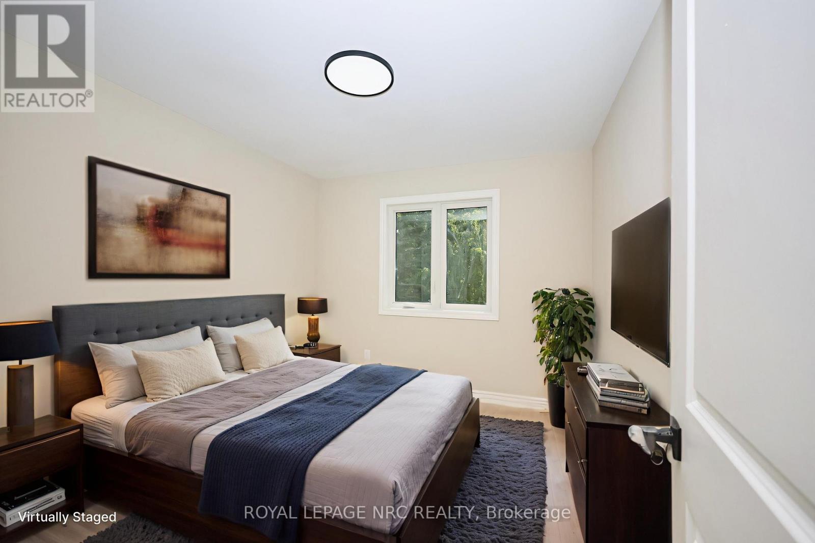 6672 Hawkins Street, Niagara Falls, Ontario  L2G 3B7 - Photo 25 - X12445534