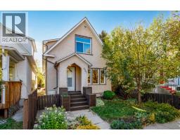 927 3 Avenue NW Sunnyside
