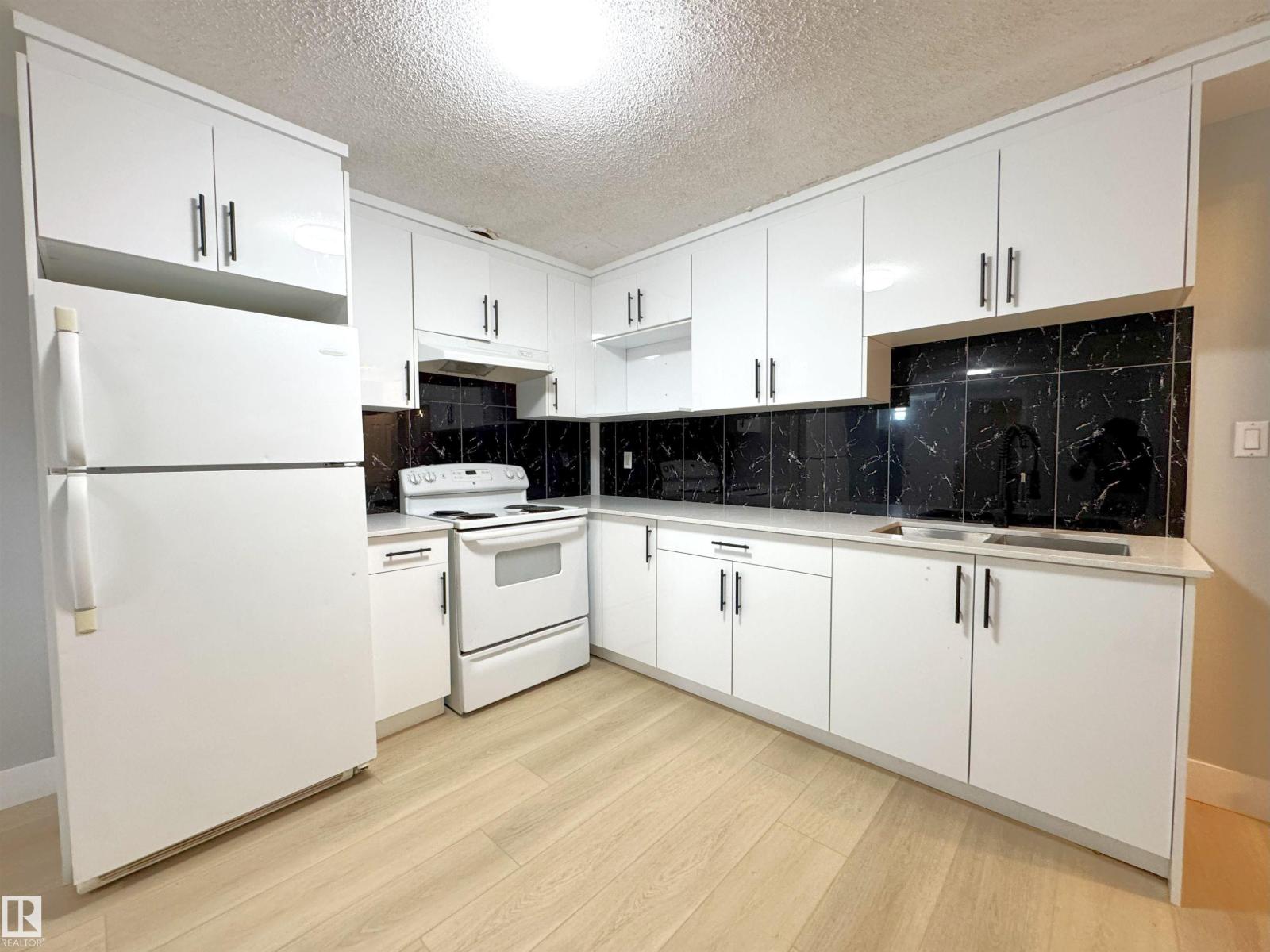 7807 36 Av Nw, Edmonton, Alberta  T6K 0C5 - Photo 20 - E4460918