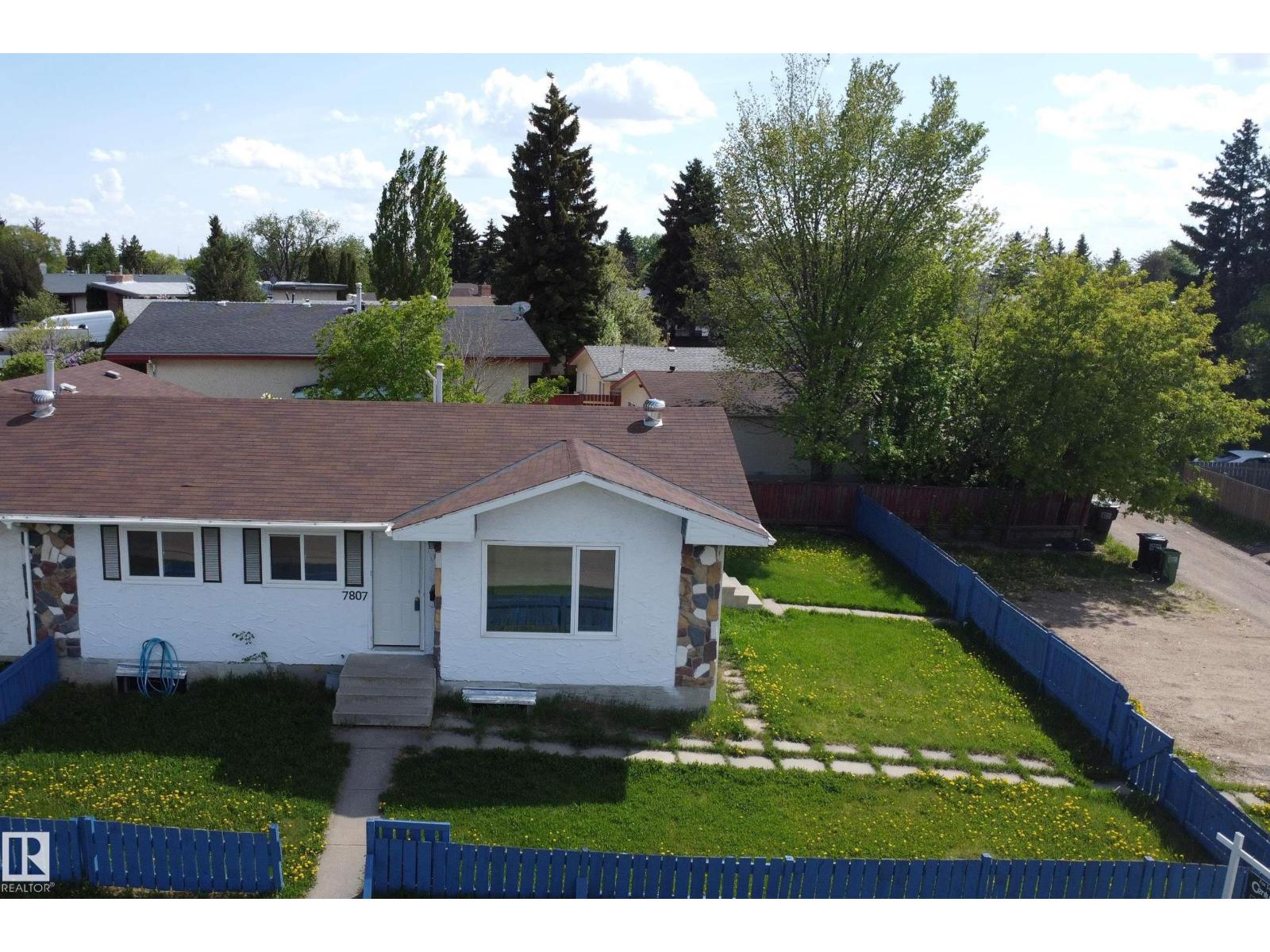 7807 36 Av Nw, Edmonton, Alberta  T6K 0C5 - Photo 3 - E4460918