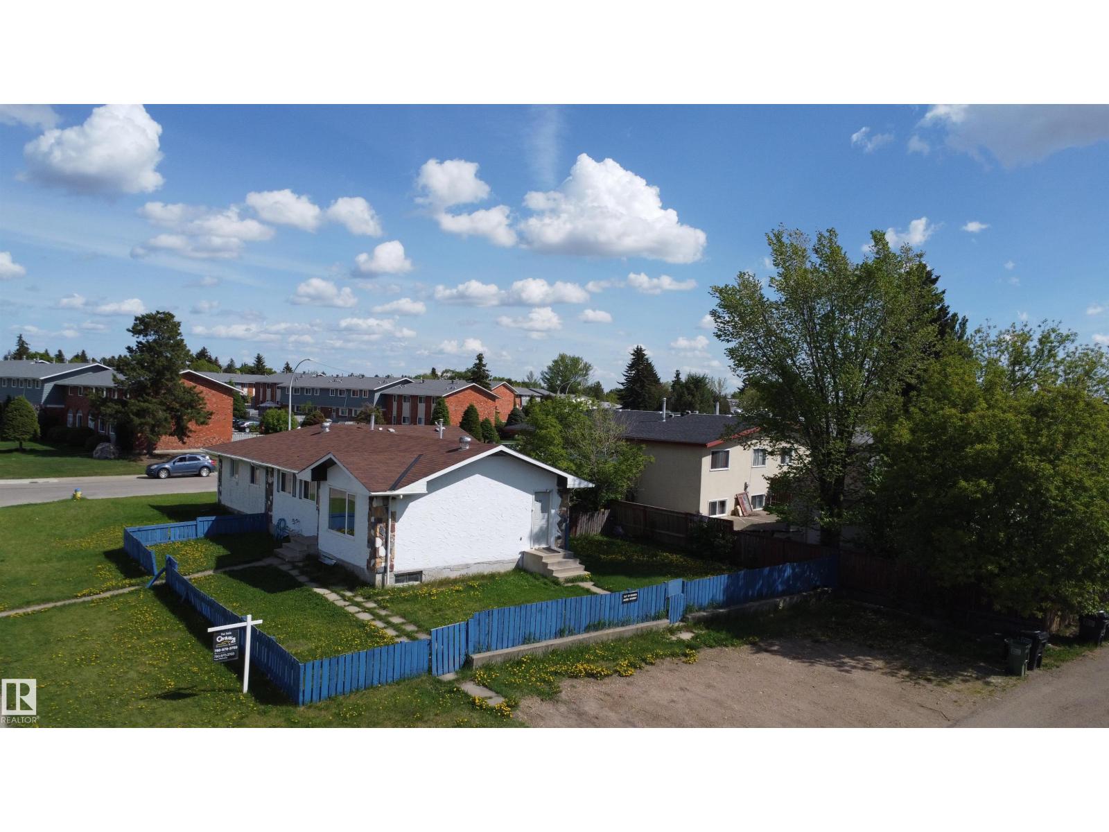 7807 36 Av Nw, Edmonton, Alberta  T6K 0C5 - Photo 4 - E4460918