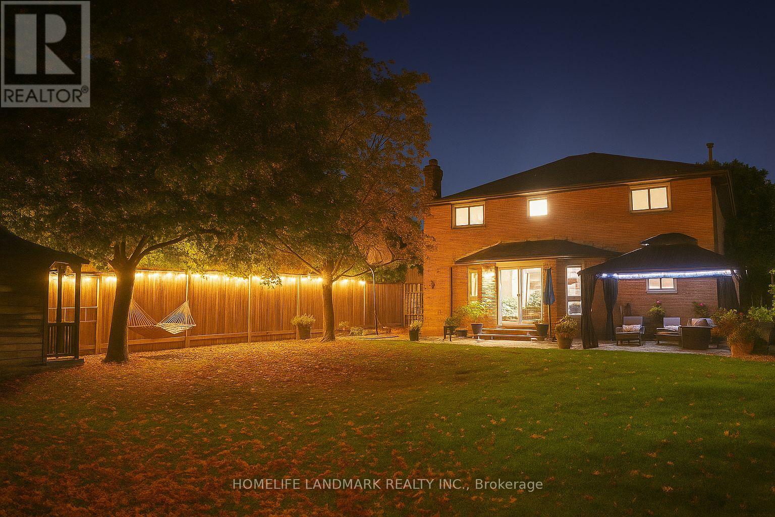 1076 Montrose Abbey Drive, Oakville, Ontario  L6M 1E7 - Photo 48 - W12376340