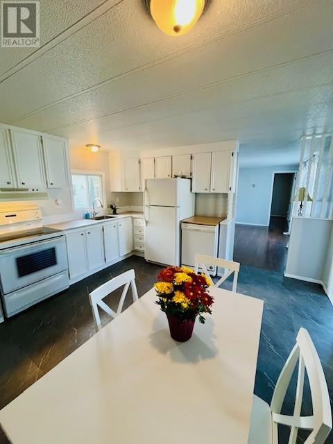 219 Westhill Rd, Elliot Lake, Ontario  P5A 1A9 - Photo 13 - 2125045