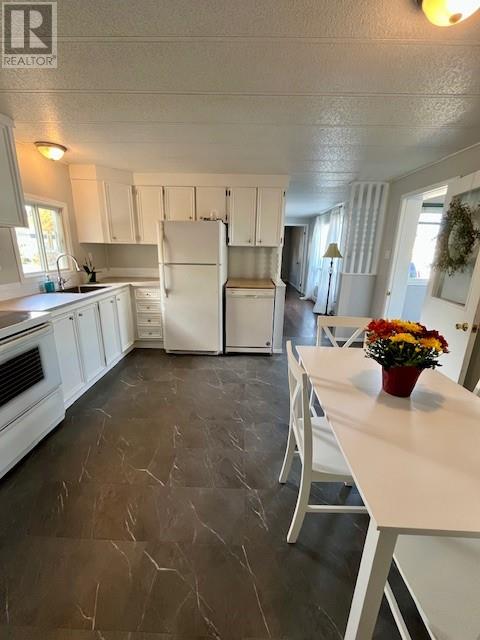 219 Westhill Rd, Elliot Lake, Ontario  P5A 1A9 - Photo 14 - 2125045