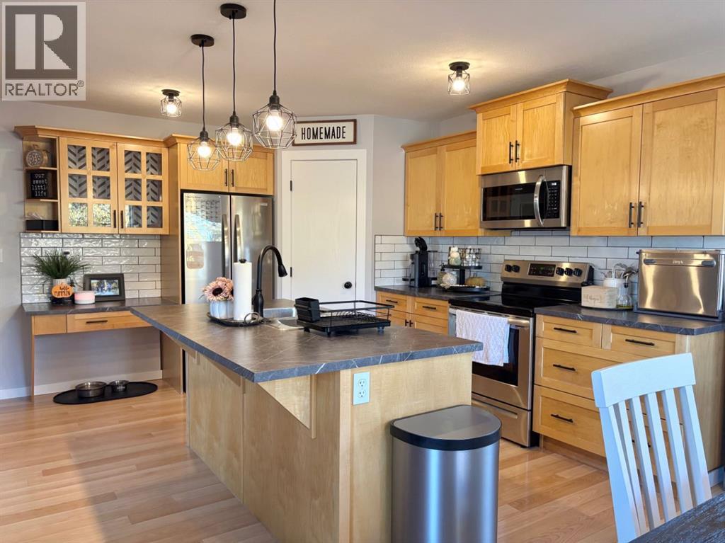 6016 44 Avenue, Rocky Mountain House, Alberta  T4T 1W4 - Photo 4 - A2261666