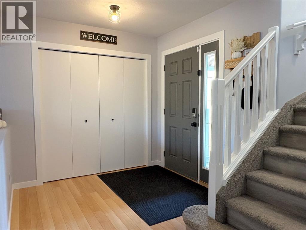 6016 44 Avenue, Rocky Mountain House, Alberta  T4T 1W4 - Photo 3 - A2261666